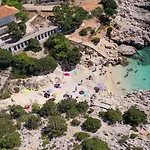 Anesis By Vintage Travel Villa